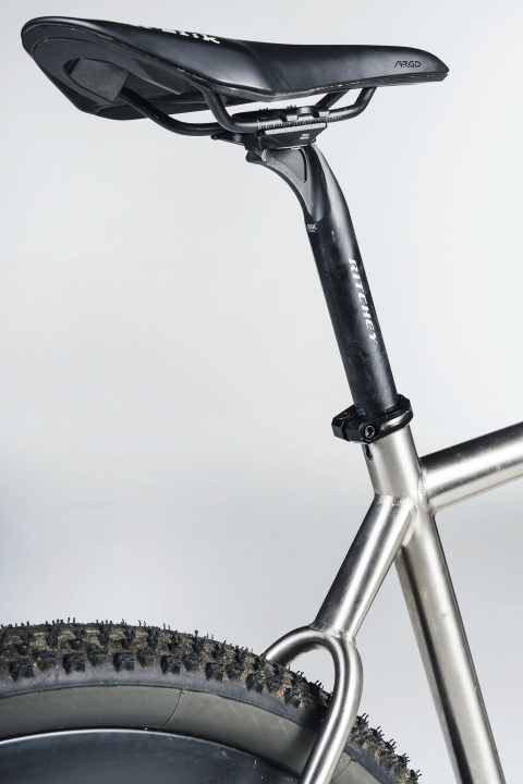 Airlift: The monostay rear triangle on the Chirp Chirp creates space for extremely large-volume tyres.