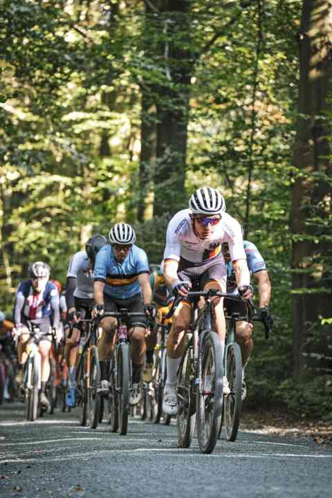 Close to the finish line: TOUR author Joscha Weber tries to make up places in the World Championship race