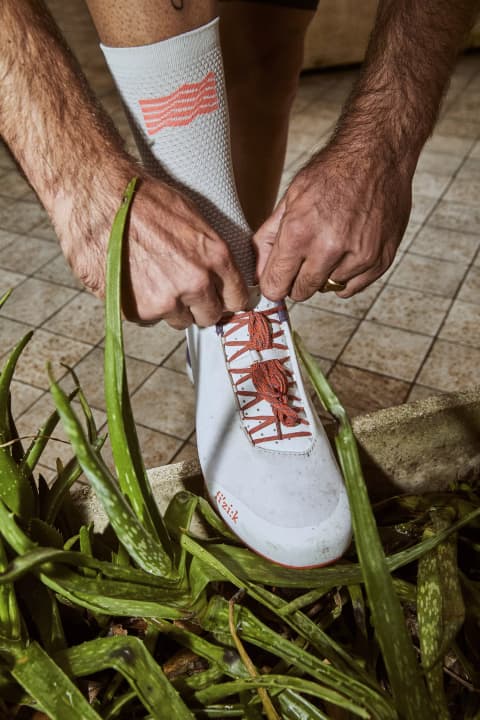 Le Fizik Tempo Beat est polyvalent. Le laçage permet un ajustement en continu.