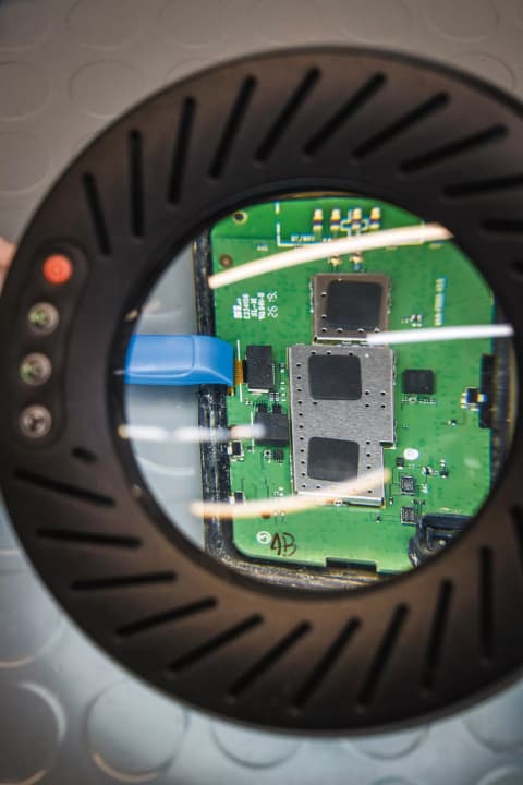 9. connect flex cable