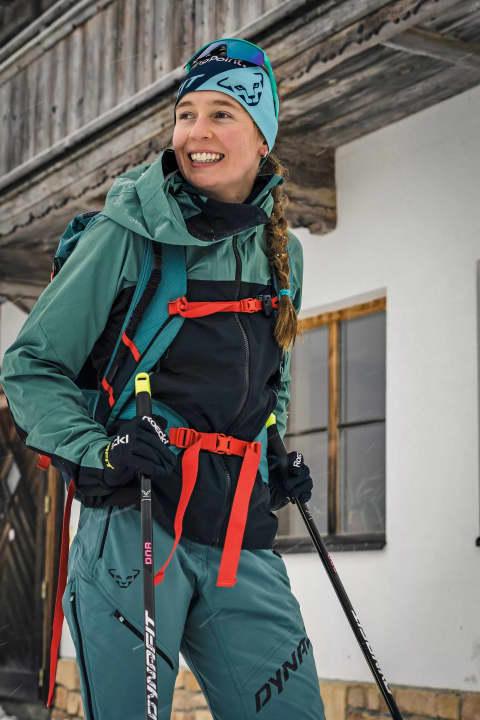 Heimatverbunden: Das Radtalent vom Team CANYON//SRAM liebt das Ambiente der Tiroler Berge, in deren Nähe sie aufgewachsen ist.