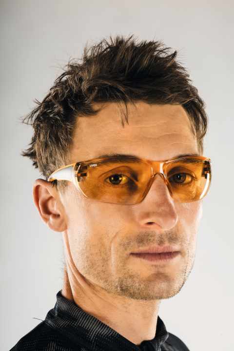 Radfahren in der Dämmerung - Die Uvex Sportstyle 204