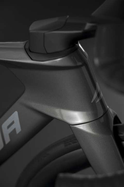 New manufacturing processes enable sharp edges in the frame