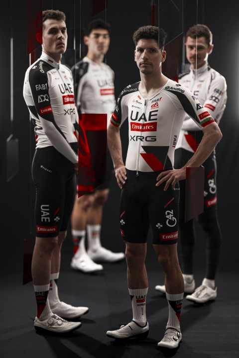 UAE Team Emirats XRG wird ausgestattet von Pissei