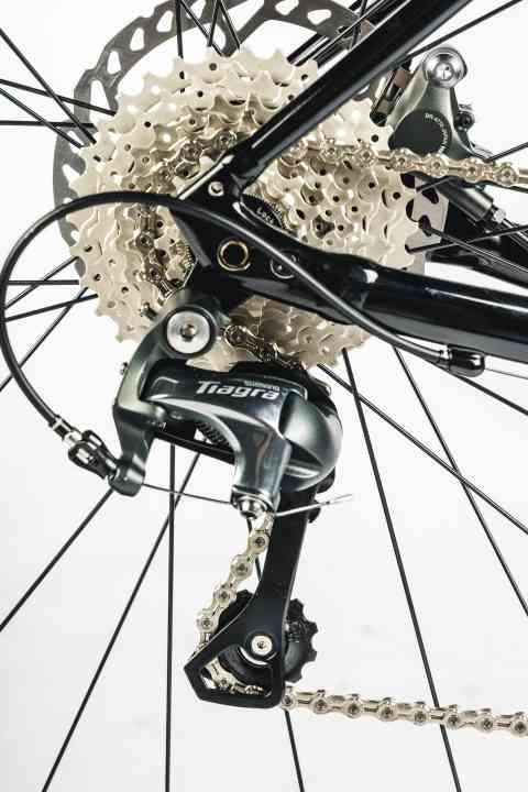 The Shimano Tiagra on the Specialised Allez