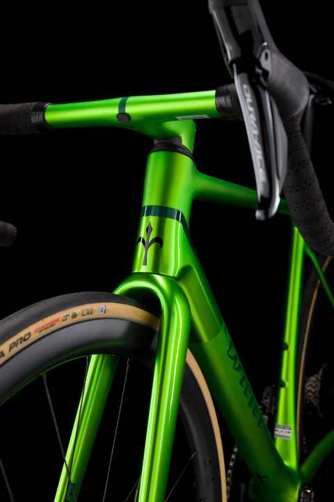 Despite the generous 30-millimetre tyres, the Wilier feels wobbly in fast corners.