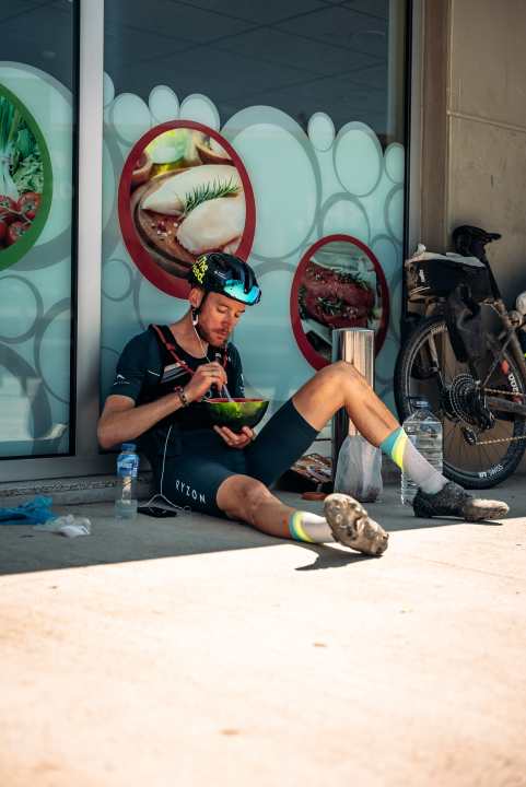 Pause: Schatten, Kalorien- und Flüssigkeitszufuhr.