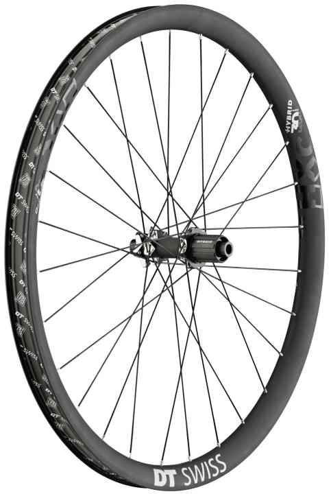   Die High-End-Version HXC 1200 Spline von DT Swiss kommt mit 30er Carbon-Felge. Der in 27,5 Zoll 1678 Gramm leichte Radsatz kostet 2248 Euro.
