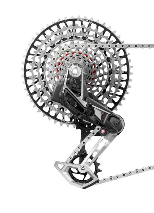 Stabiler Sitz, keine Einstellschrauben: Das XX Transmission-Schaltwerk mit Direktmontage besitzt den Stellmotor und die Funktechnik der XX1 AXS, unterscheidet sich aber in vielen Details.