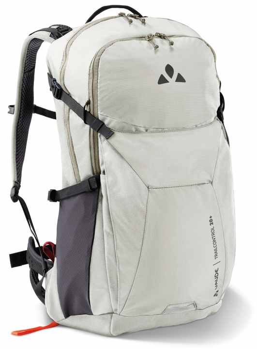 With its revolutionary material, the Vaude TrailControl 20+ ZERO manages to reduce its ecological footprint to zero