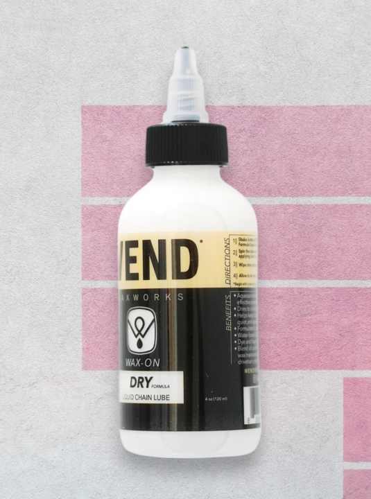 Drip wax comes in a bottle like a classic lubricant and contains water or alcohol as a solvent