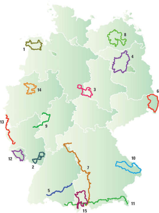 Zu jeder Region gibt es  eine Empfehlung für eine mehrtägige Radtour inklusive Tipps und GPS-Daten.
