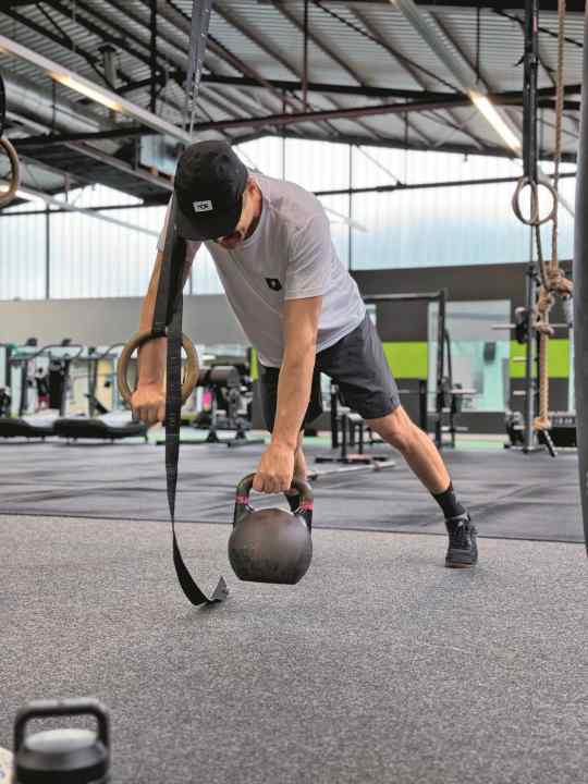 German enduro champion Christian Textor has taken a liking to strength training and is using it to improve his stability on the mountain bike.