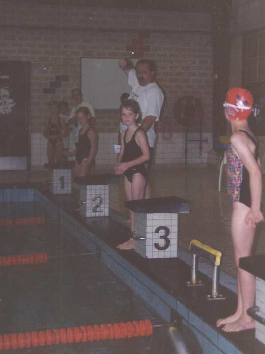 Fund aus dem Privat-Archiv von Anne Terpstra: Als Kind verfolgte sie den Schwimmsport und wollte später einmal Triathletin werden.