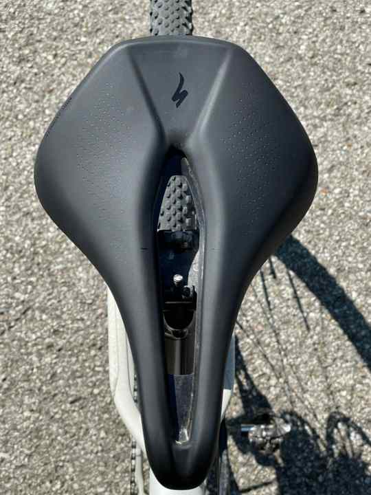 Better for MTBs: The cheaper saddle feels a little firmer, while the more expensive saddle sits better with constant contact.