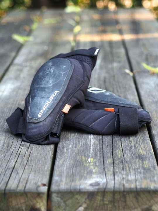   Endura MT 500 knee pads