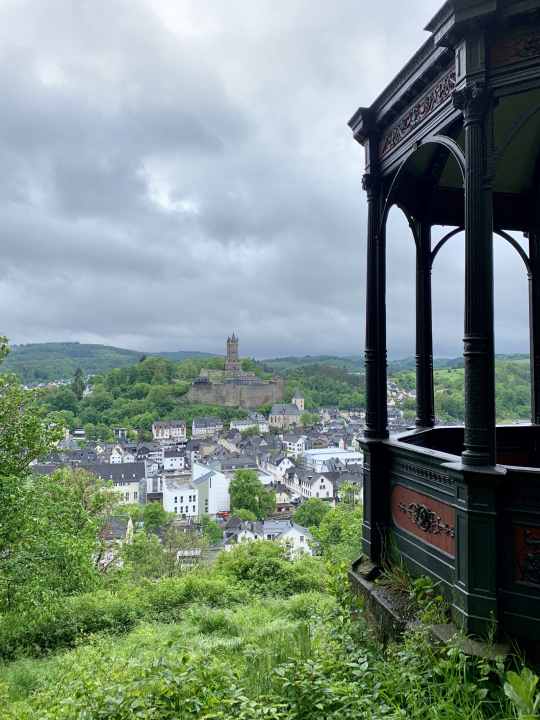 Out of Dillenburg, into the trails.