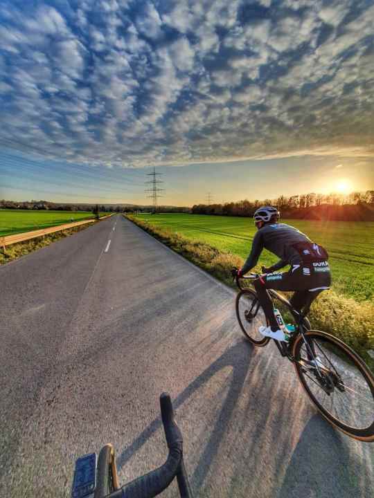   Vom Mountainbike auf die Straße: Ben Zwiehoff fährt 2021 für Bora-hansgrohe und soll das Top-Straßenteam vor allem mit seinen exzellenten Kletterfähigkeiten unterstützen.