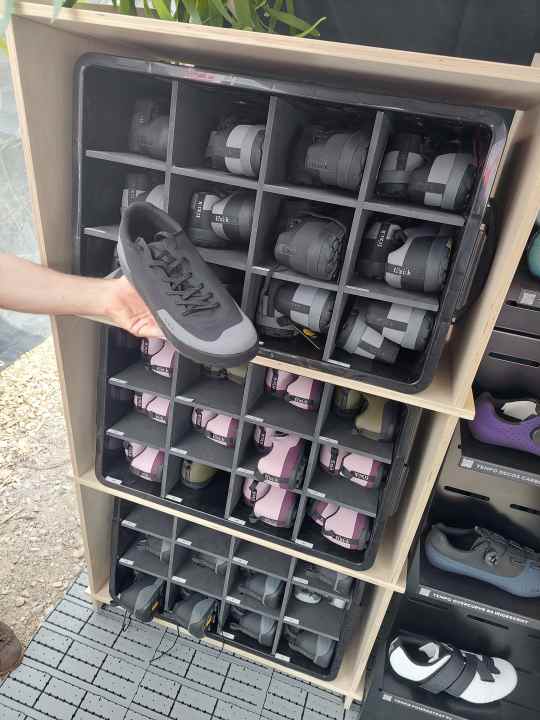 Fancy a new pair of shoes? Fizik had a whole arsenal of test shoes on the stand. The Gravita Verso, Terra Atlas and Terra Ergolace were available for testing in all sizes.