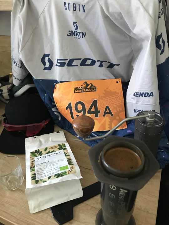   Alles vorbereitet, die BIKE Transalp 2022 kann losgehen. 