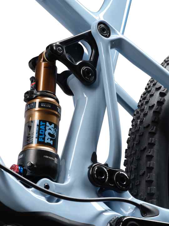 Für geschmeidiges Ansprechverhalten setzt Pivot nach wie vor auf  einen DW-Link-System.