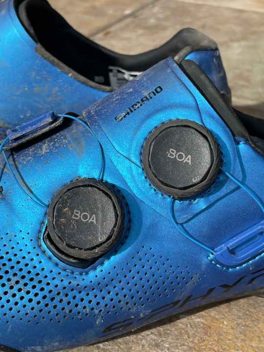 Das hochwertige Boa Li2 System lässt sich in kleinen Schritten sowohl enger als auch weiter stellen.