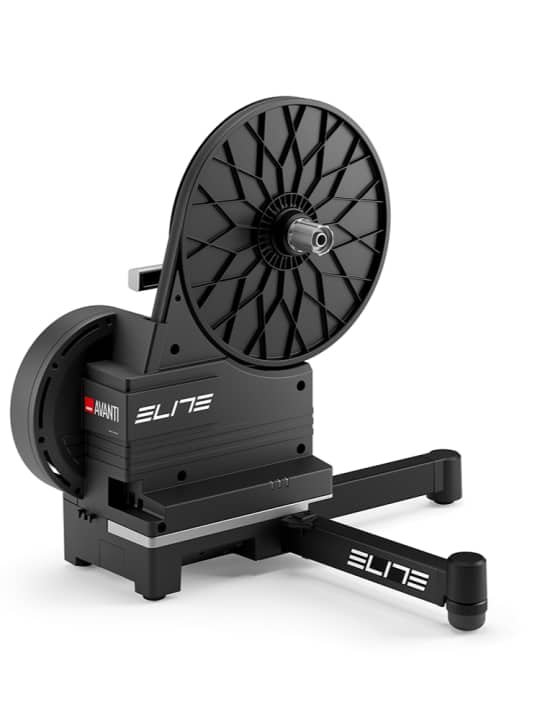 <a href="https://www.awin1.com/cread.php?awinmid=117233&awinaffid=471469&clickref=B+roller-training&ued=https%3A%2F%2Fwww.bike-components.de%2Fde%2Fzubehoer%2Ftraining%2Frollentrainer%2F" target="_blank" rel="noopener noreferrer nofollow">Roller training</a>* is the fitness classic for winter. Thanks to the latest smart trainers, you can! Riding on the spot" can be wonderfully entertaining.