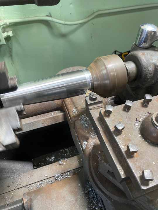 All made to measure: A custom frame is tailored to the customer's body with millimetre precision. Steel, aluminium and titanium are the ideal materials for this. Carbon frames require expensive moulds, which is why they are hardly ever manufactured as one-offs.