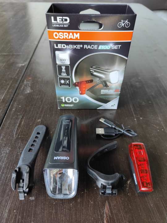 Das Osram LEDsBIKE RACE 100 Fahrradlicht-Set für 49,90 Euro.