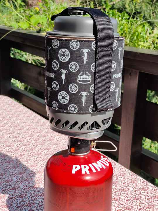 Fixed unit: Even strong winds can hardly affect the gas cooker.