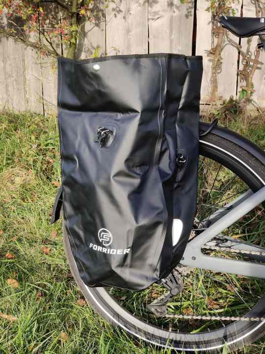 The Forrider Pro is probably the most classic pannier. It has a volume of 25 litres.