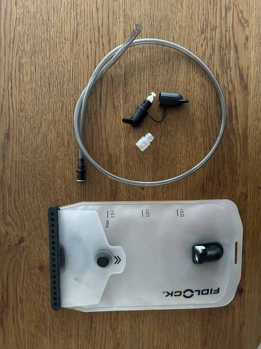 The Fidlock Hermetic hydration bladder in its individual parts