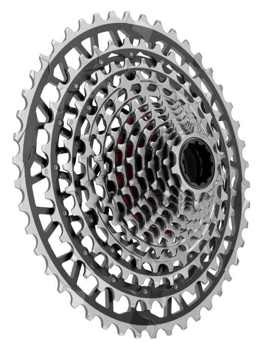 13-speed instead of 12-speed: The new XPLR cassette gets an additional sprocket. The three large sprockets are made of aluminium, all others are made of steel.