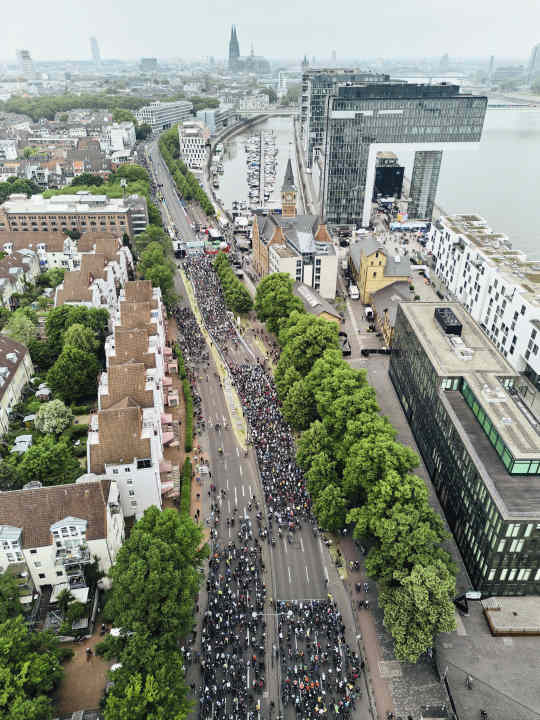 Blockabfertigung: Die Starter des Velodom 120 und 60 werden portionsweise auf die Strecke geschickt