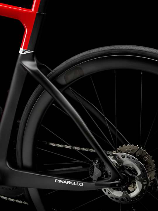 The asymmetric rear triangle, which the new Pinarello F takes over from the Dogma F professional racing bike.
