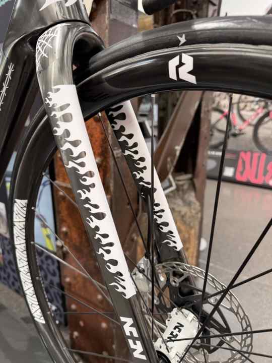 The Sticker Bomb design on the fork and wheel