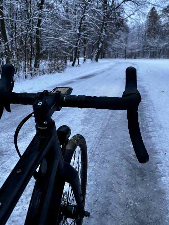 Pendeln bei winterlichen Verhältnissen mit dem Bulls Daily Grinder.