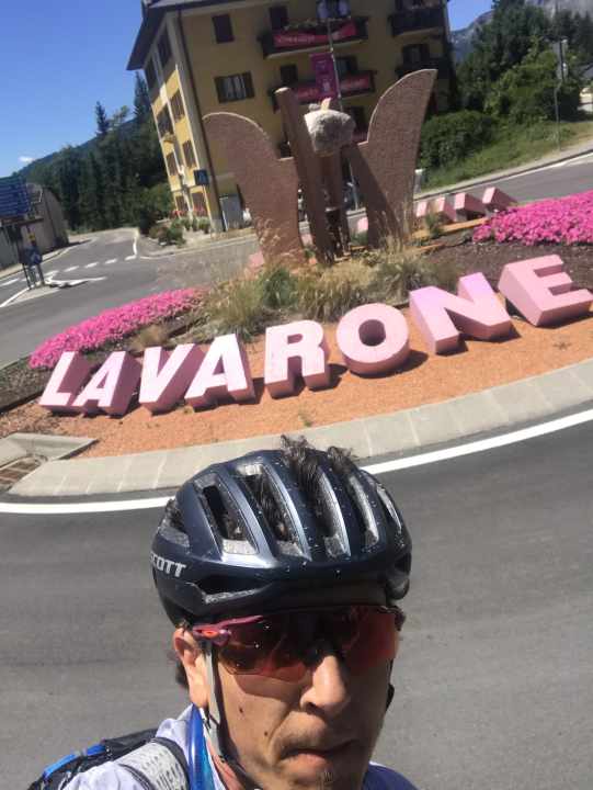 The stage finish is reached after 116 kilometres and over 3000 metres in altitude.