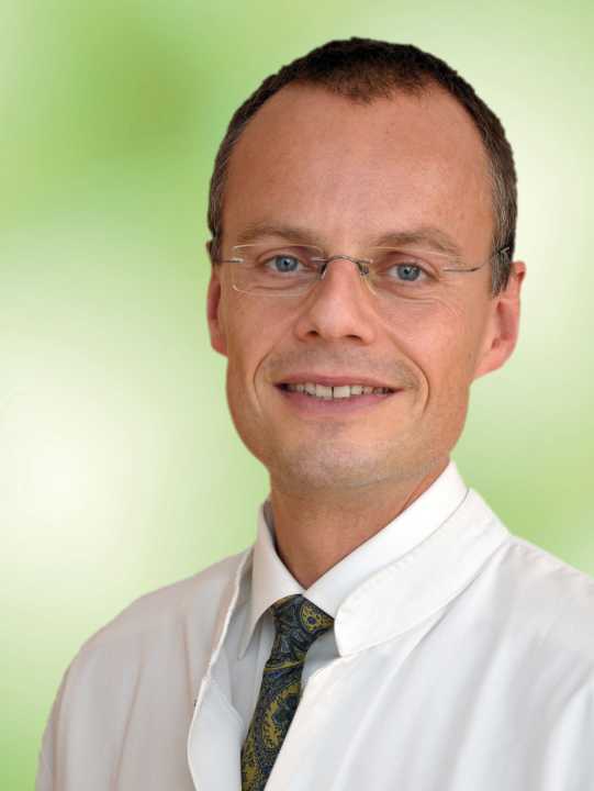   Dr Olaf Pingen, Head Physician for Orthopaedics and Trauma Surgery at the Amalie Sieveking
 	Hospital in Hamburg, is an ambitious racing cyclist himself