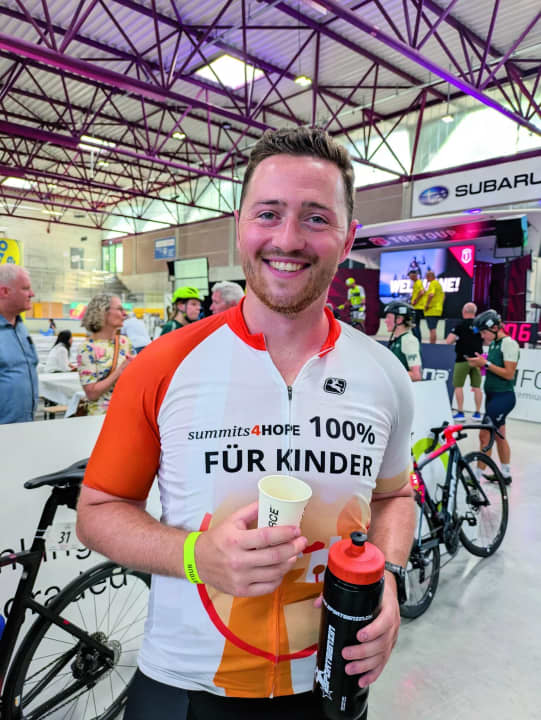 "​Ich bin das erste Mal im Leben 150 Kilometer gefahren. Es hat richtig Spaß gemacht – ich werde das im nächsten Jahr auf jeden Fall wieder machen." - Oliver Keller, Hobbyfußballer