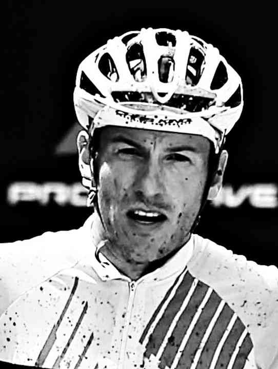   Rider: Michael Veith (39), BIKE-Tester: Fährt Bike seit 1989. Gewicht/Größe 75 kg/1,78 m; Fahrertyp Race/Marathon; Lieblingsrevier Durango, Pfälzerwald