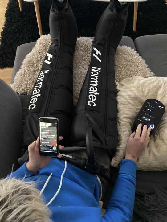 The boots can be easily adjusted with the app and control unit