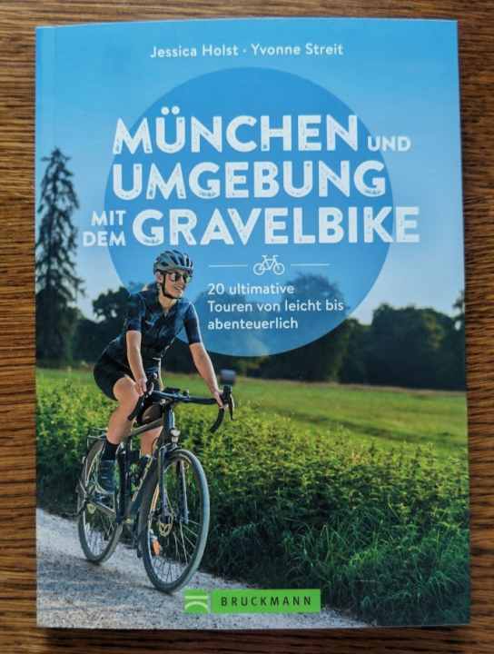 Munich and the surrounding area by gravel bike with Jessica Holst and Yvonne Streit.