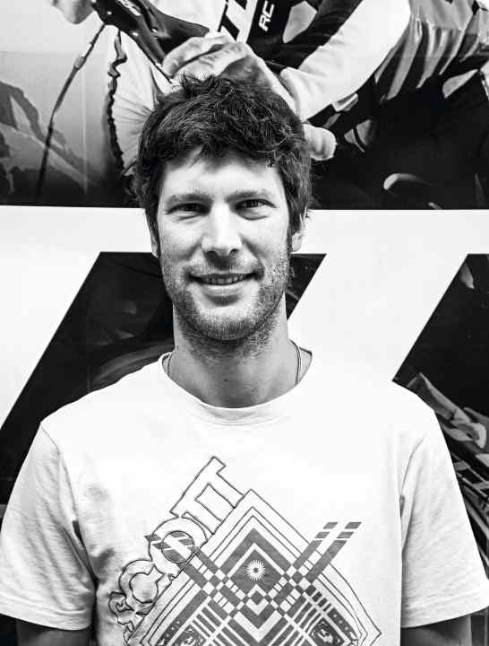 Julian Oswald / Scott