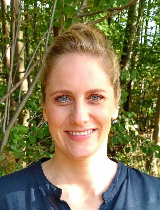 Dr Ursula Manunzio, Head of the Competitive and Recreational Sports Department at Bonn University Hospital. The expert knows how bad overtraining can be for athletes.