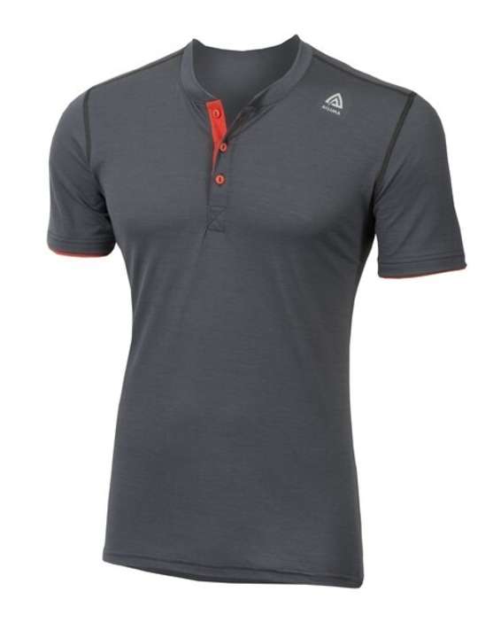 The finest wool from Scandinavia: the Lightwool shirt from <a href="http://aclima.no/" target="_blank" rel="noopener noreferrer nofollow">Aclima</a> .