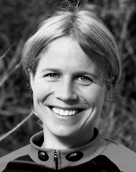   Dauertest: Bergamont Fastlane 8.4 – Rider: Mirja Beger, Bikeguide; fährt Bike seit 1999; Gewicht/Größe 57 kg/1,70 m; Fahrertyp Tour/All Mountain; Lieblingsreviere Piemont/La Palma