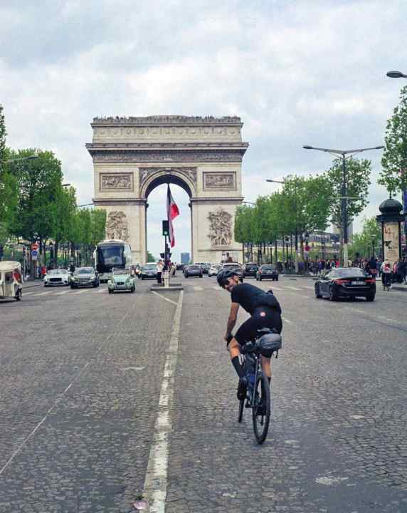 Les sensations du Tour de France sur les Champs-Élysées