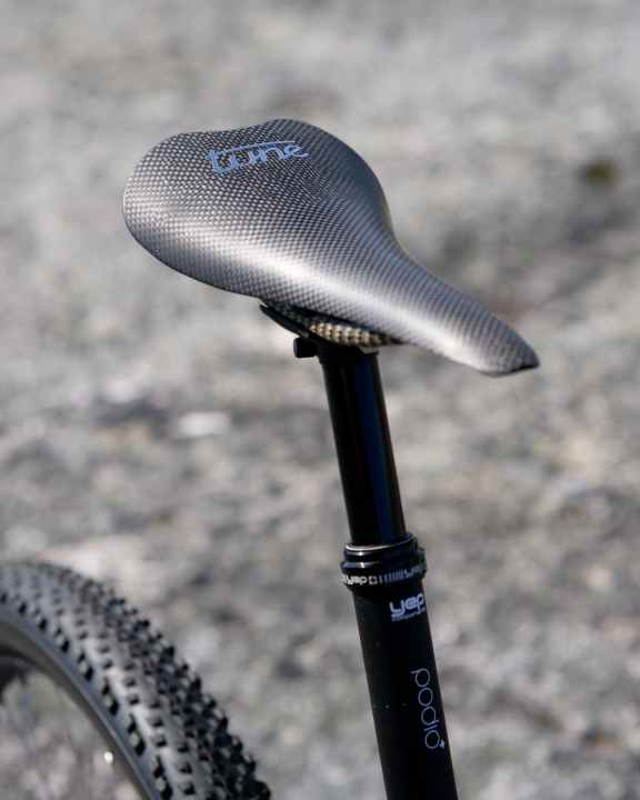 Not a cosy sofa, but the Tune Speedneedle on the Yep Podio dropper post. Everything is light-weight at Dangerholm.