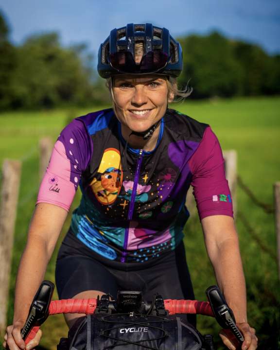 Sara Hallbauer im Sattel - wo sonst?